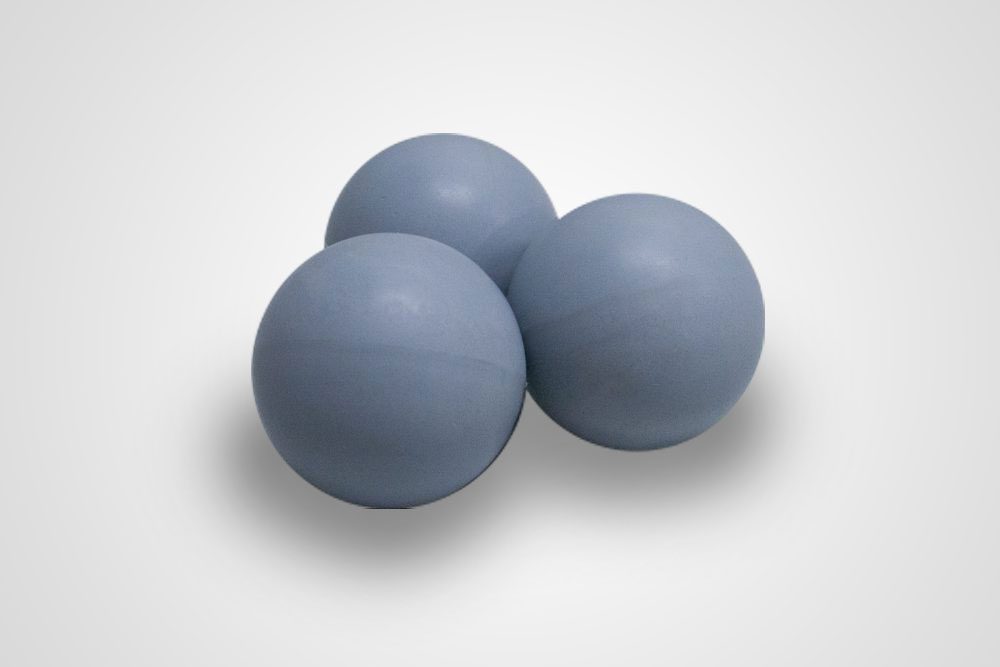 Magnetic metal detectable balls in Natural Rubber